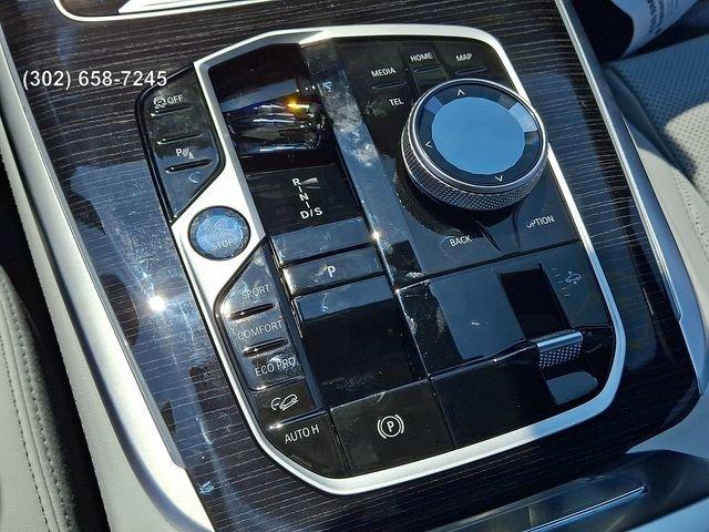new 2027 BMW X7 car, priced at $101,393