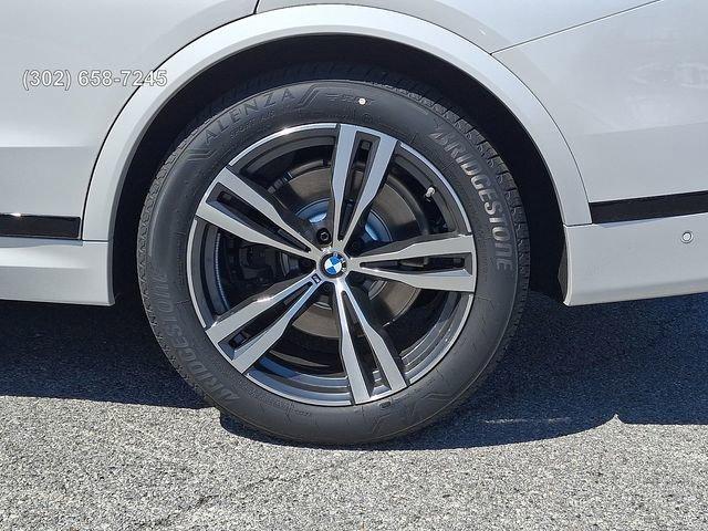 new 2027 BMW X7 car, priced at $98,594