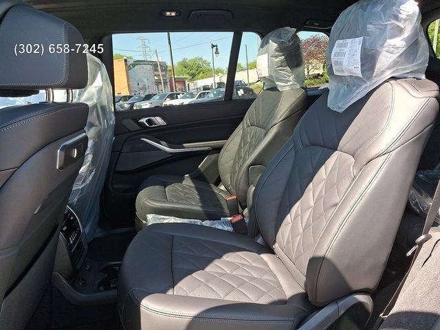 new 2027 BMW X7 car, priced at $98,594