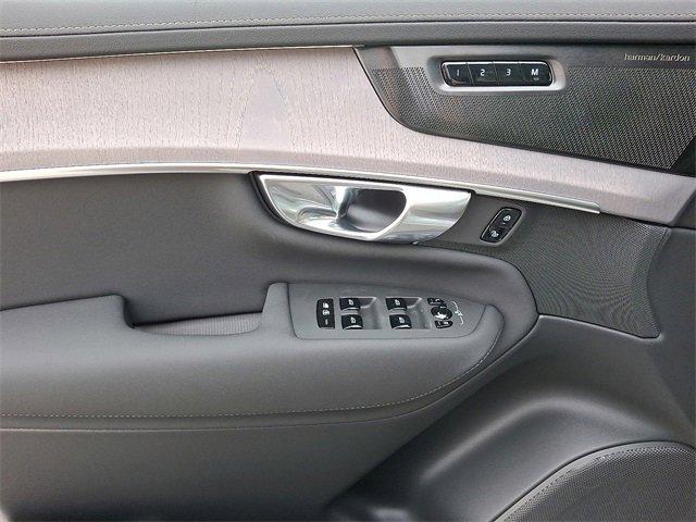 new 2026 Volvo XC90 car, priced at $75,155