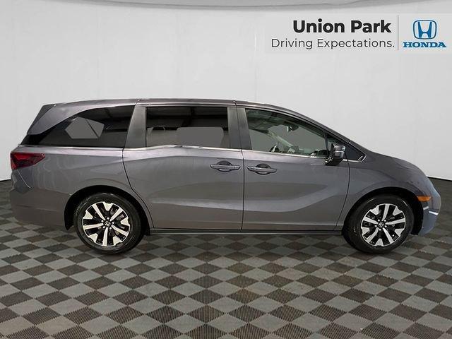 new 2026 Honda Odyssey car, priced at $44,245