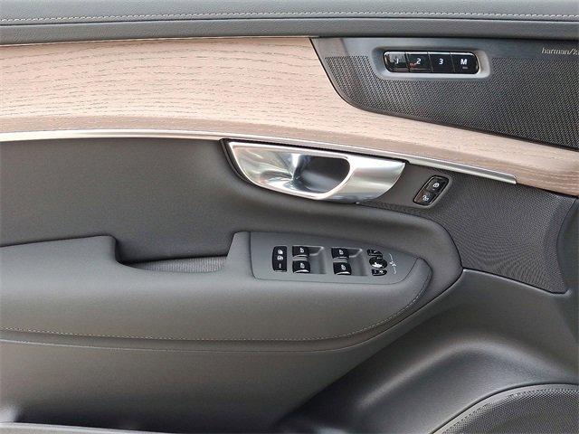 new 2026 Volvo XC90 car, priced at $71,825