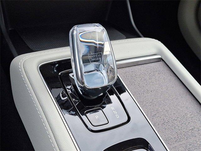 new 2026 Volvo XC90 car, priced at $75,155