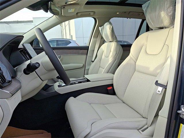 new 2026 Volvo XC90 car, priced at $75,155