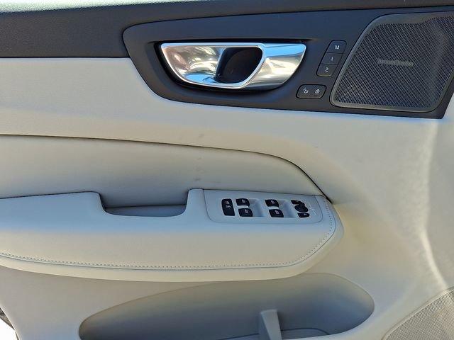 new 2026 Volvo XC60 Plug-In Hybrid car, priced at $76,190