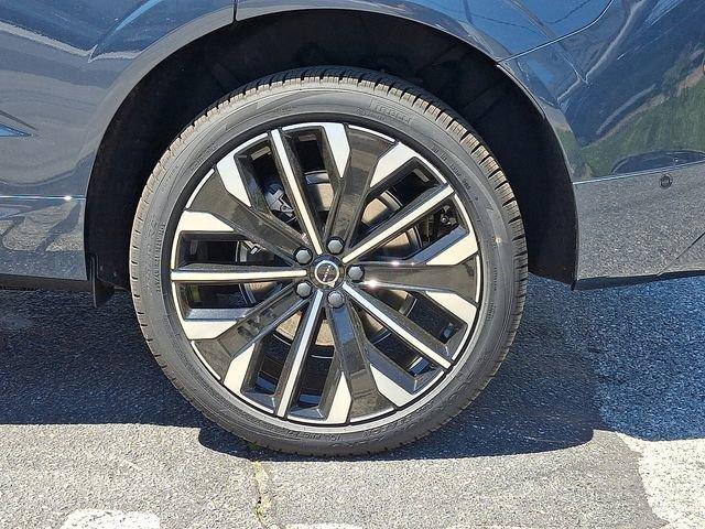 new 2026 Volvo XC60 Plug-In Hybrid car, priced at $76,190