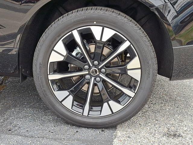 new 2026 Volvo XC60 car, priced at $57,985