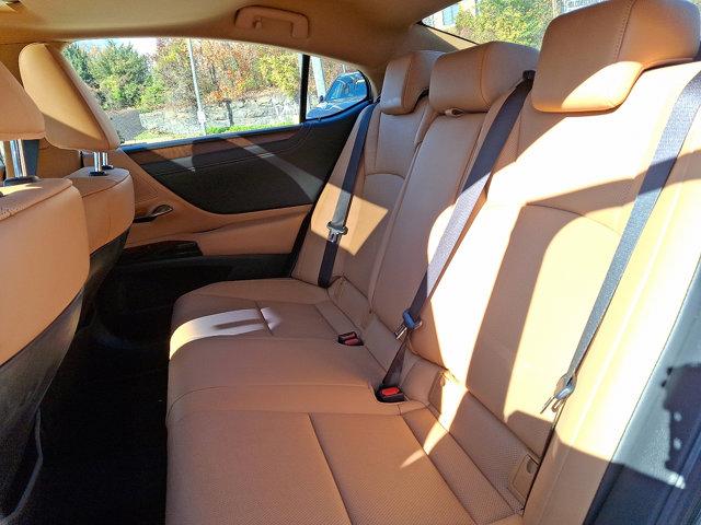 used 2023 Lexus ES 300h car