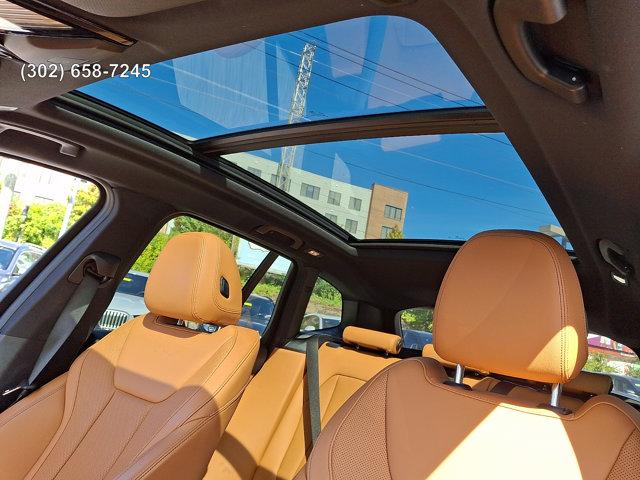 BMW X3 view 13