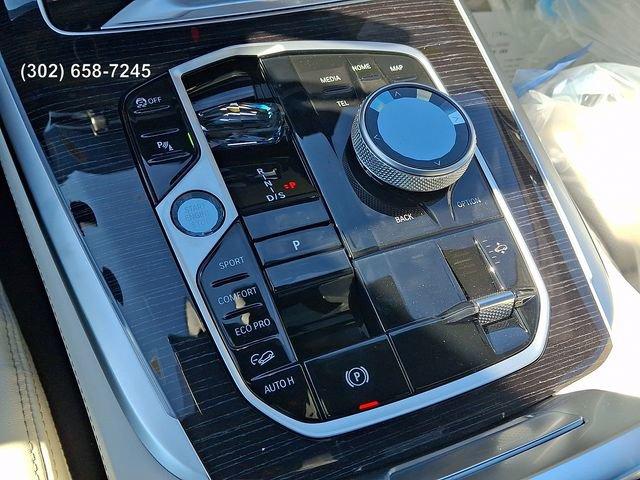 new 2026 BMW X7 car, priced at $105,105