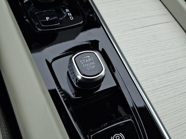 new 2027 Volvo XC60 car, priced at $65,388