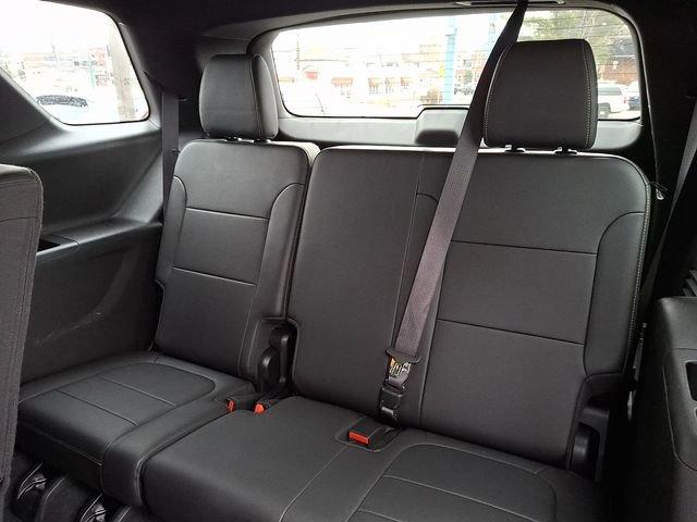 used 2023 Chevrolet Traverse car, priced at $29,988