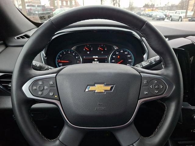 used 2023 Chevrolet Traverse car, priced at $29,988