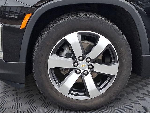 used 2023 Chevrolet Traverse car, priced at $29,988