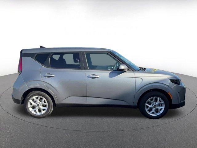 used 2025 Kia Soul car, priced at $17,876