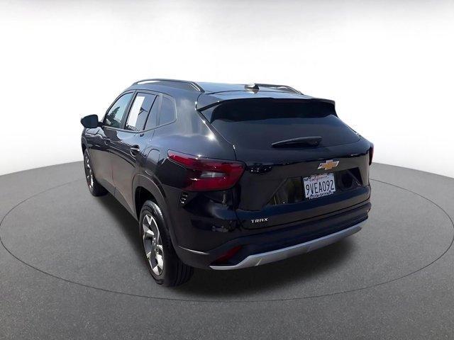used 2025 Chevrolet Trax car, priced at $19,798