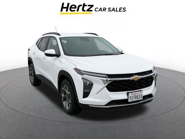 used 2025 Chevrolet Trax car, priced at $19,175