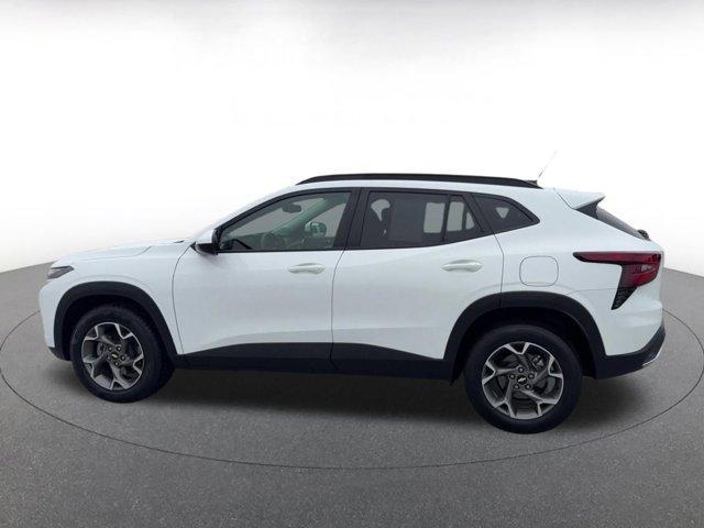 used 2025 Chevrolet Trax car, priced at $19,175