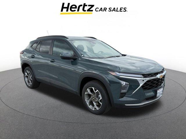 used 2025 Chevrolet Trax car, priced at $19,874