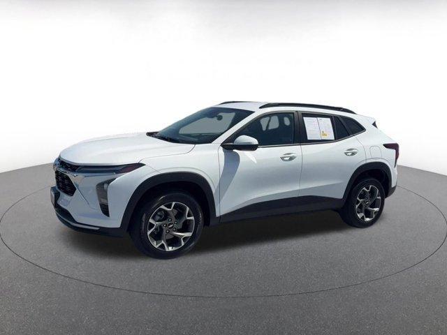 used 2025 Chevrolet Trax car, priced at $19,698
