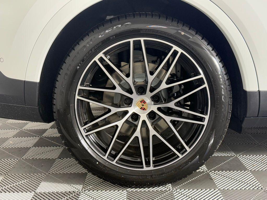 used 2026 Porsche Cayenne car, priced at $99,778