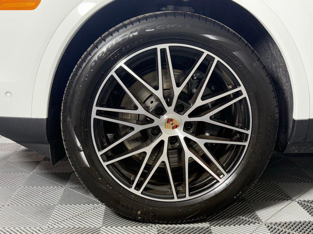 used 2026 Porsche Cayenne car, priced at $99,778