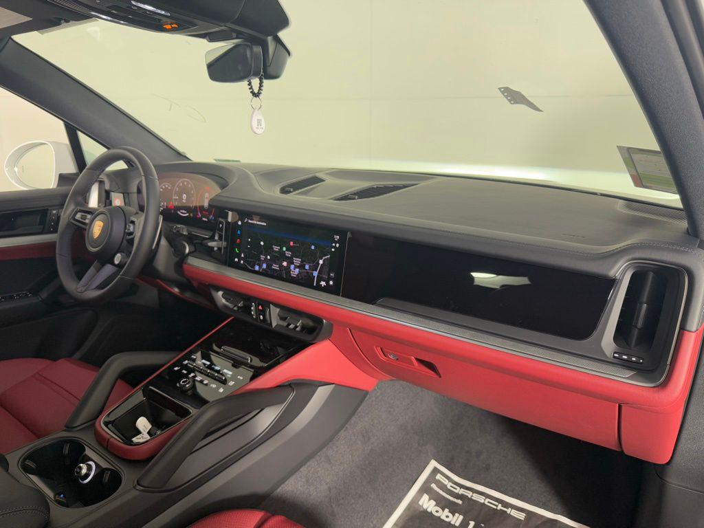 used 2026 Porsche Cayenne car, priced at $99,778
