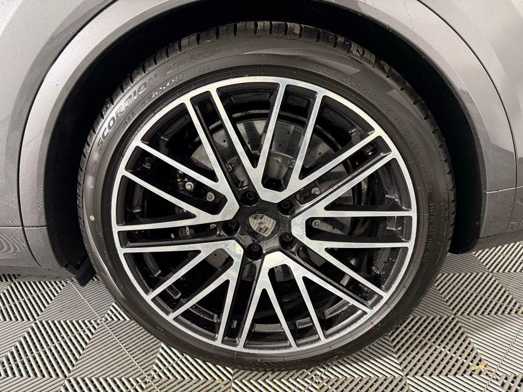 new 2026 Porsche Cayenne car, priced at $194,140