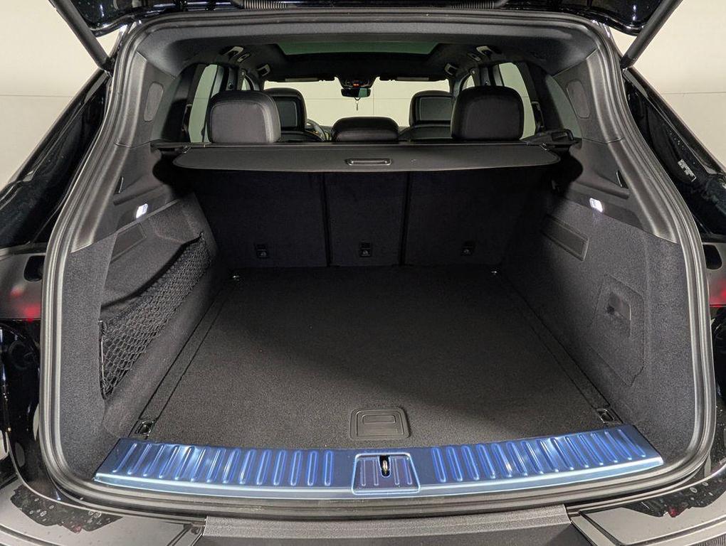 new 2026 Porsche Cayenne car, priced at $109,060