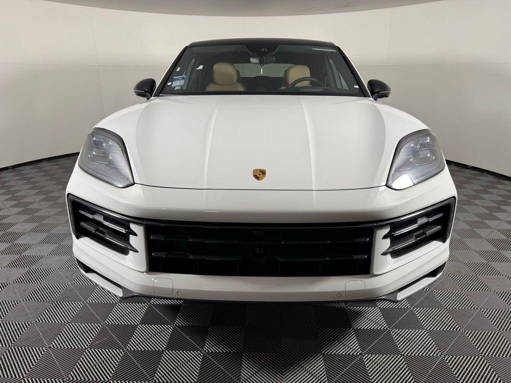new 2025 Porsche Cayenne car, priced at $113,985