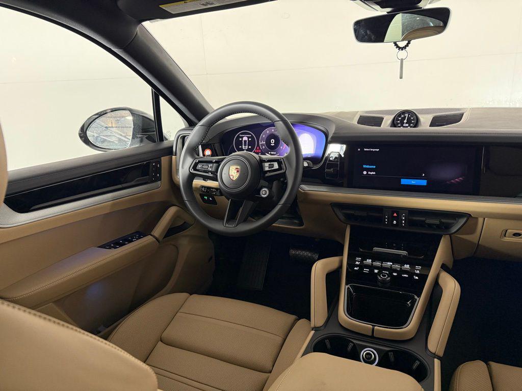 new 2025 Porsche Cayenne car, priced at $113,985