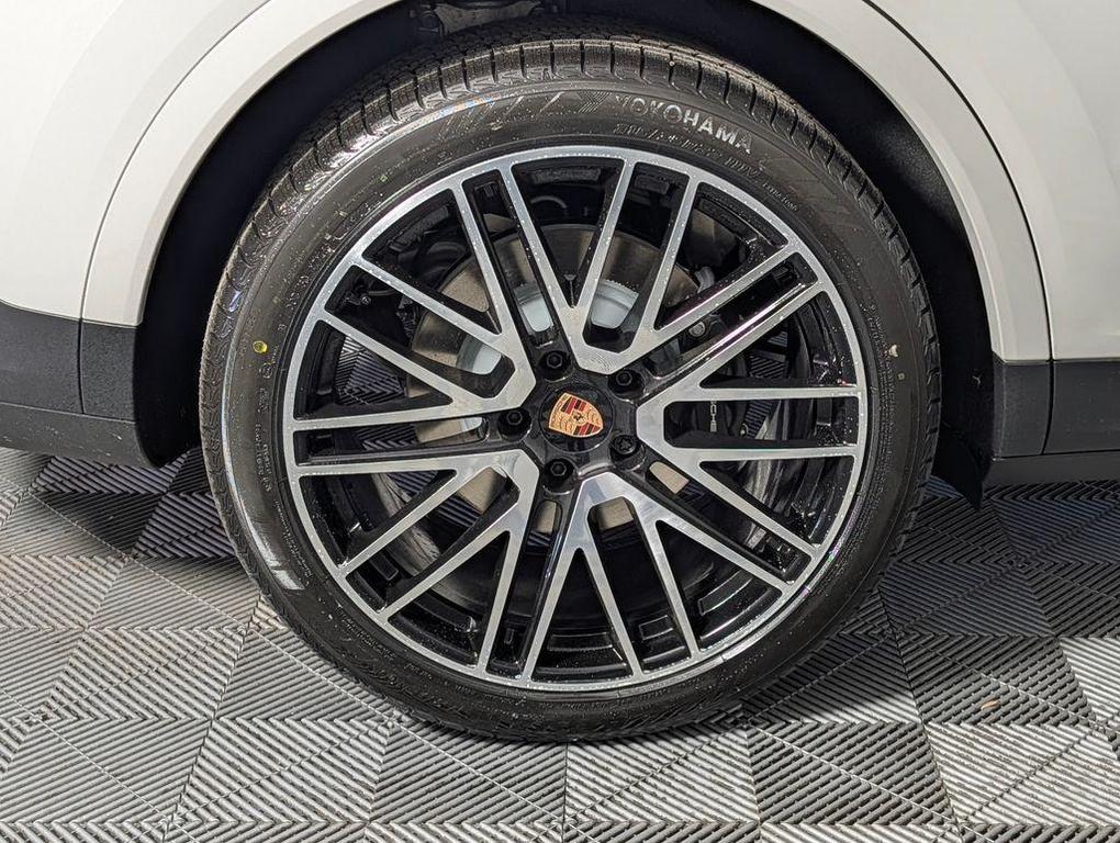 new 2026 Porsche Cayenne car, priced at $104,390