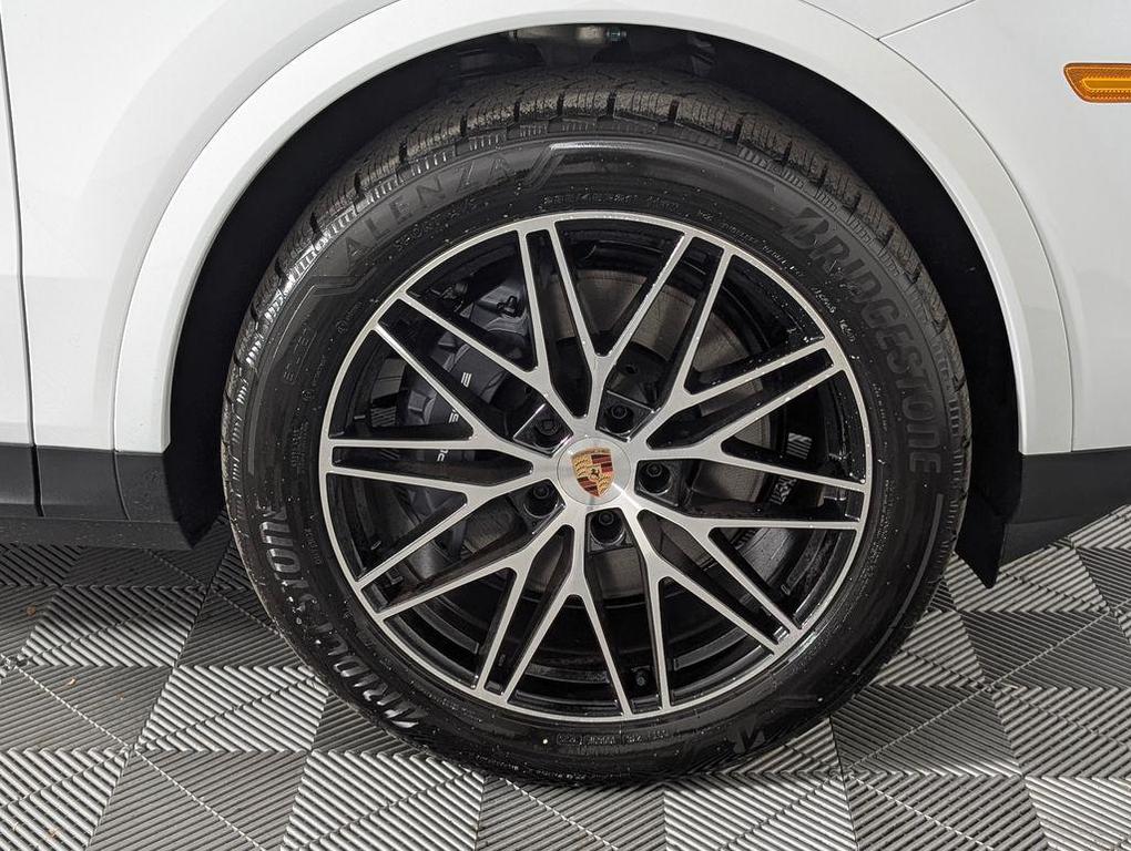 new 2026 Porsche Cayenne car, priced at $107,610