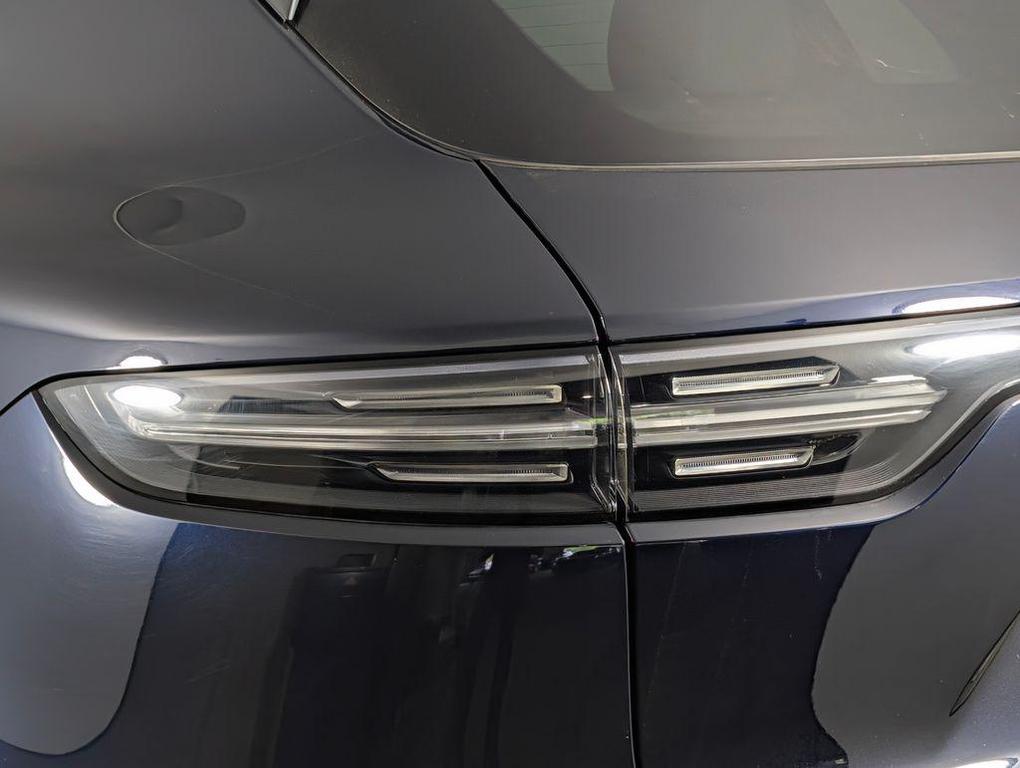 used 2019 Porsche Cayenne car, priced at $32,407