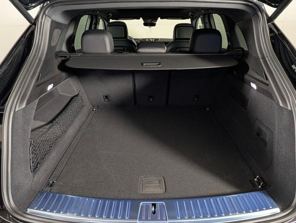 new 2026 Porsche Cayenne car, priced at $109,060
