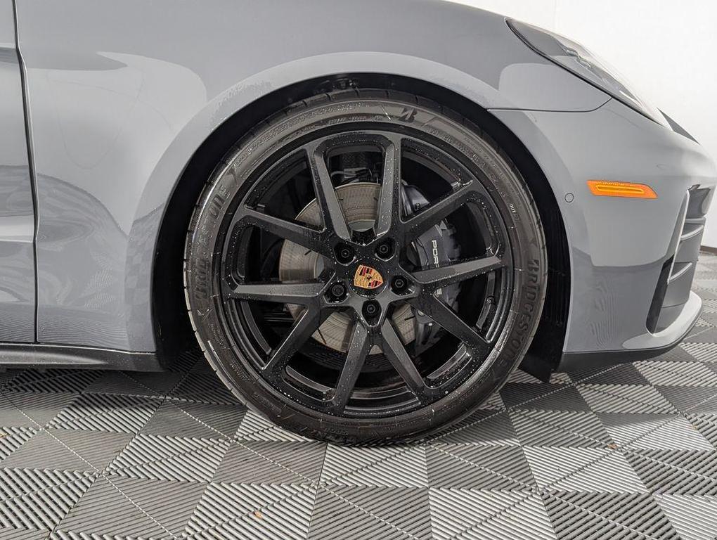 new 2026 Porsche Panamera car, priced at $133,750