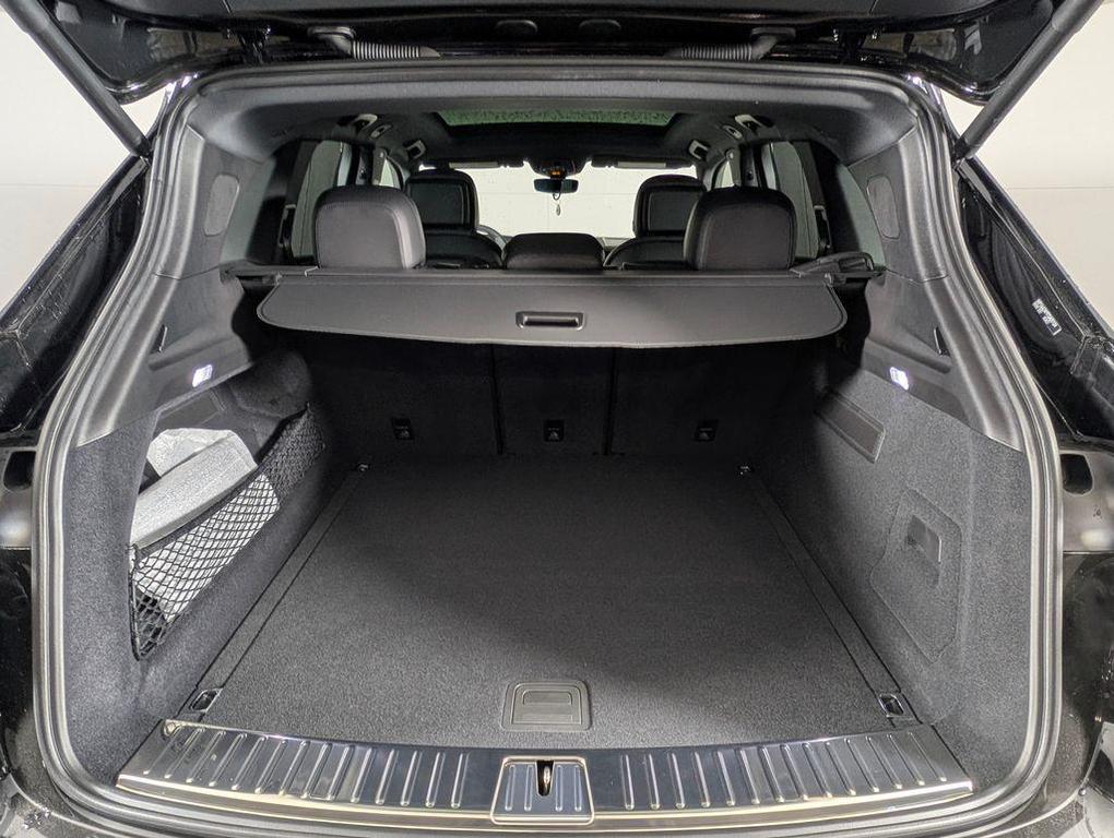 new 2026 Porsche Cayenne car, priced at $111,550