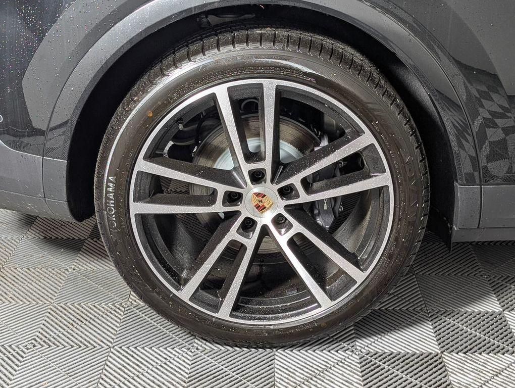 new 2026 Porsche Cayenne car, priced at $111,550