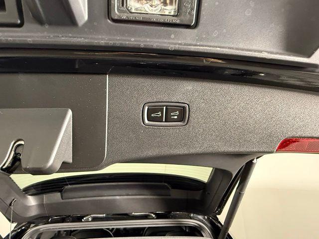 new 2025 Porsche Cayenne car, priced at $107,895