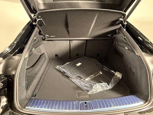 new 2025 Porsche Cayenne car, priced at $107,895