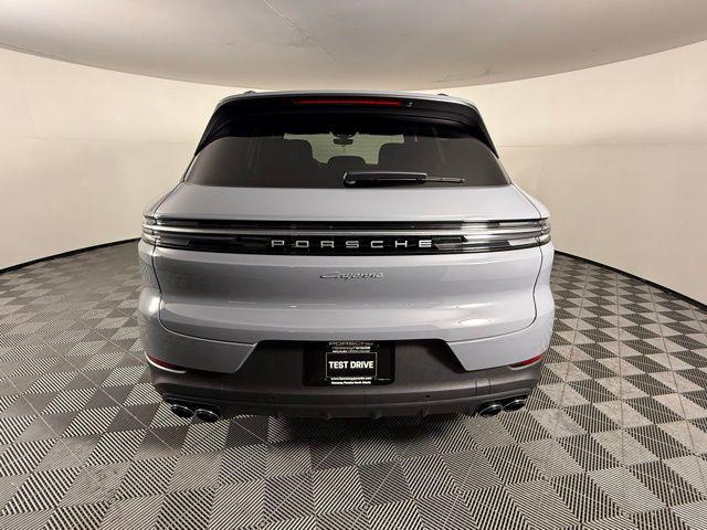 used 2025 Porsche Cayenne car, priced at $91,309