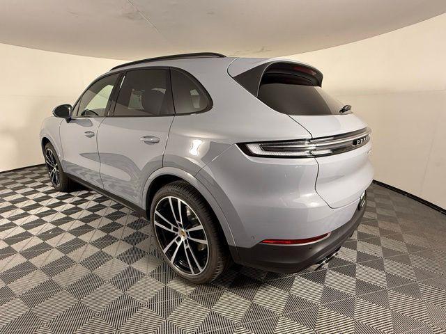 used 2025 Porsche Cayenne car, priced at $91,309