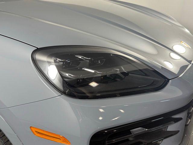 used 2025 Porsche Cayenne car, priced at $91,309
