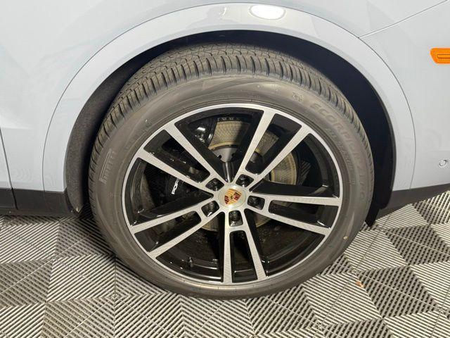 used 2025 Porsche Cayenne car, priced at $91,309