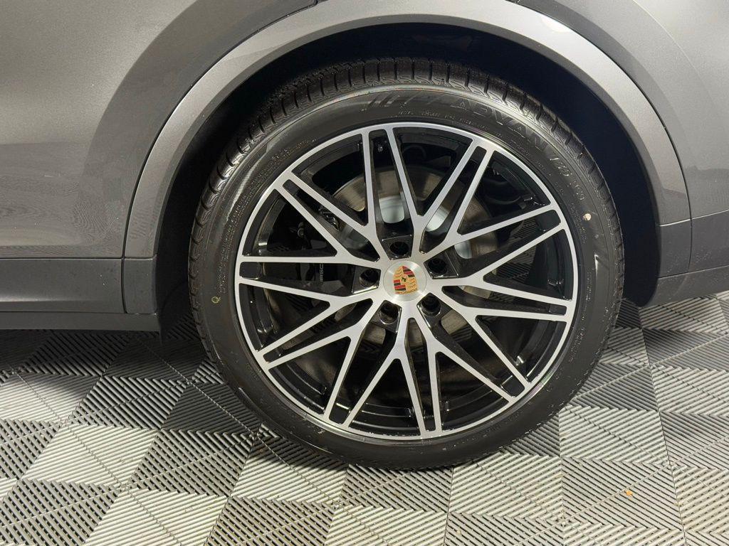 new 2026 Porsche Cayenne car, priced at $113,550