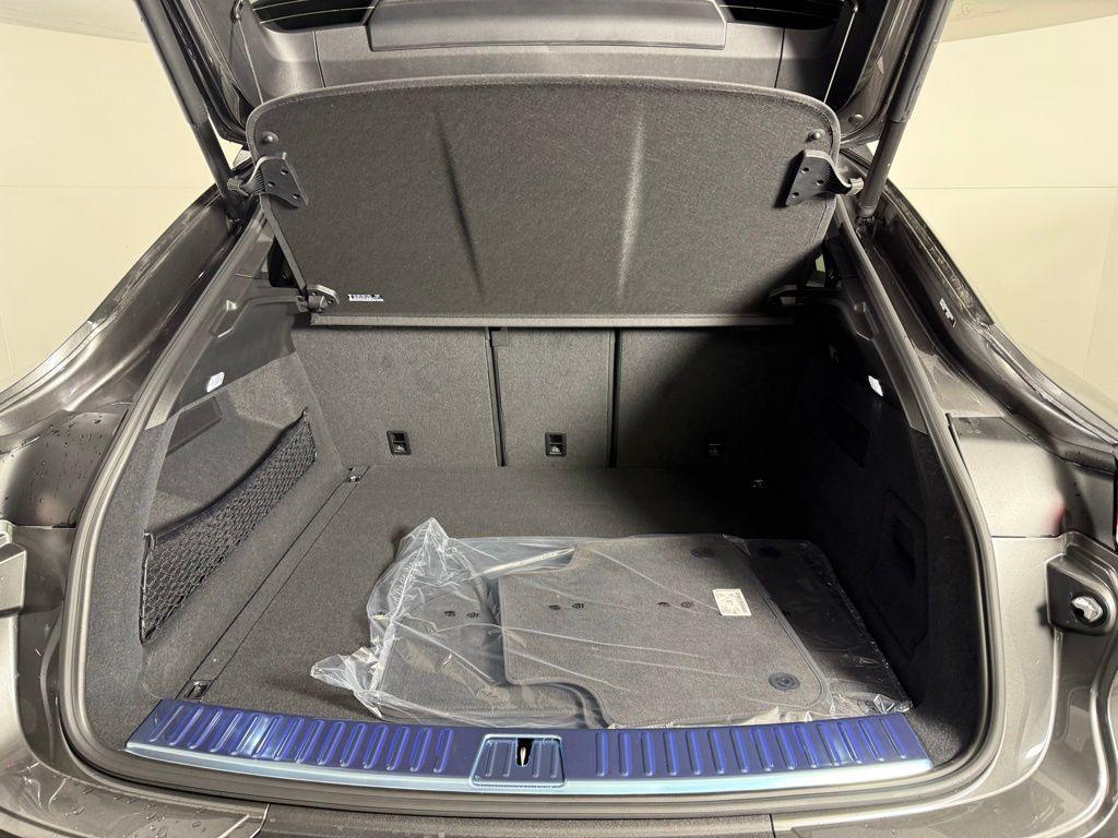 new 2026 Porsche Cayenne car, priced at $113,550