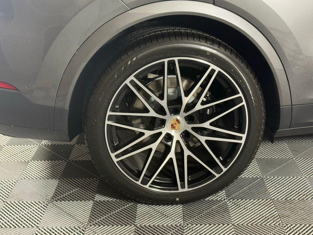 new 2026 Porsche Cayenne car, priced at $113,550