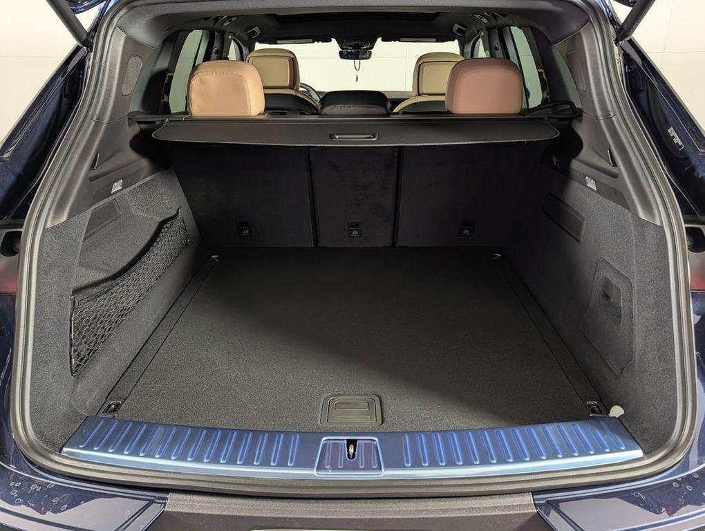 new 2026 Porsche Cayenne car, priced at $113,180