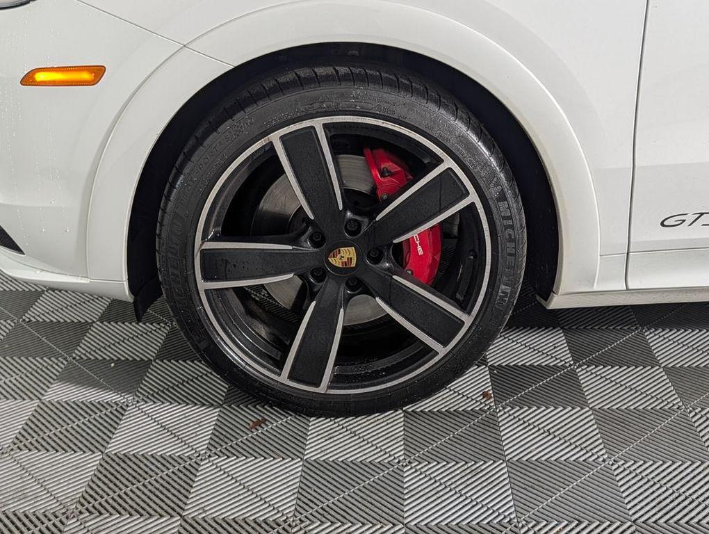 used 2023 Porsche Cayenne car, priced at $94,249