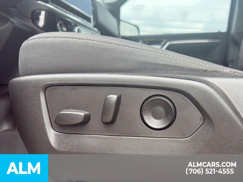 used 2022 GMC Sierra 1500 car, priced at $35,220